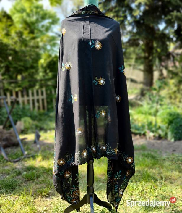 Duża chusta szal dupatta haftowana czarna Galanteria i dodatki Szczecin sprzedam