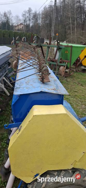 Siewnik Poznaniak na docisku Dębica