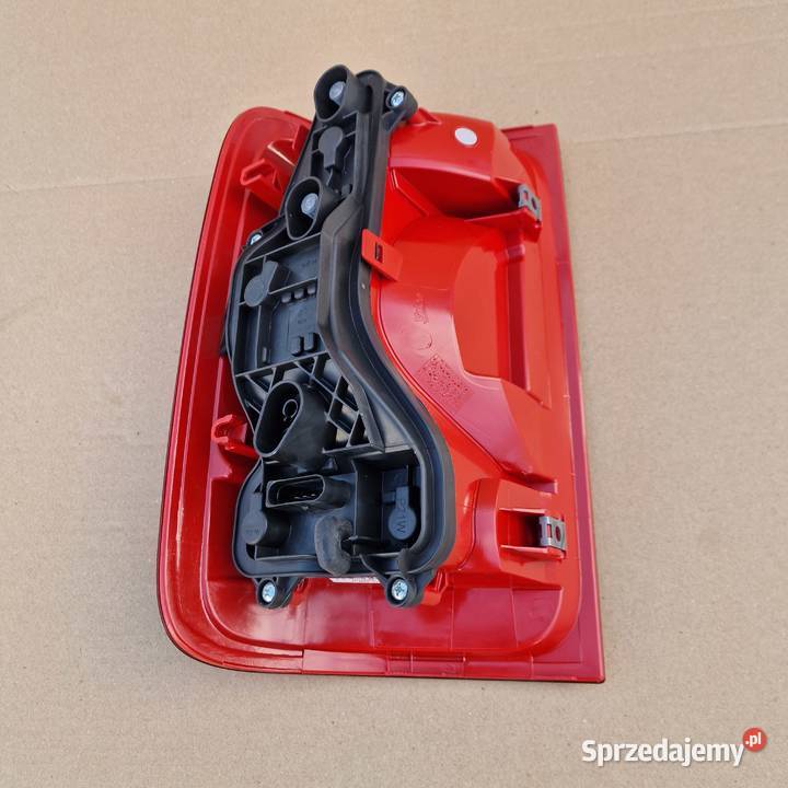 VW AMAROK LAMPA TYLNA TYŁ PRAWA NOWA ORYGINAŁ Oświetlenie Bieleń