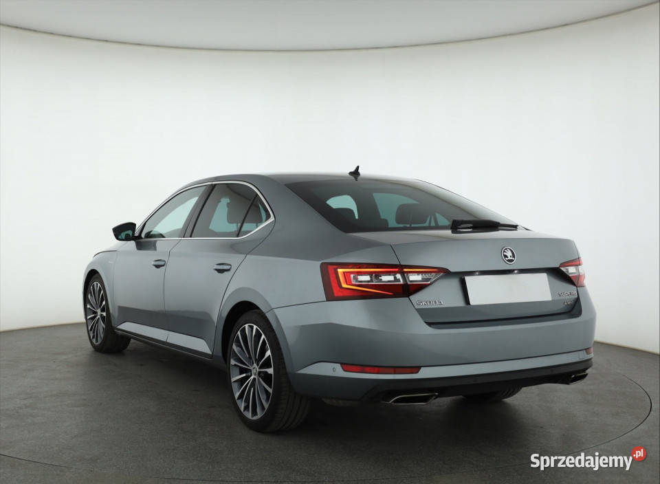 Skoda Superb 20 TSI Superb Katowice