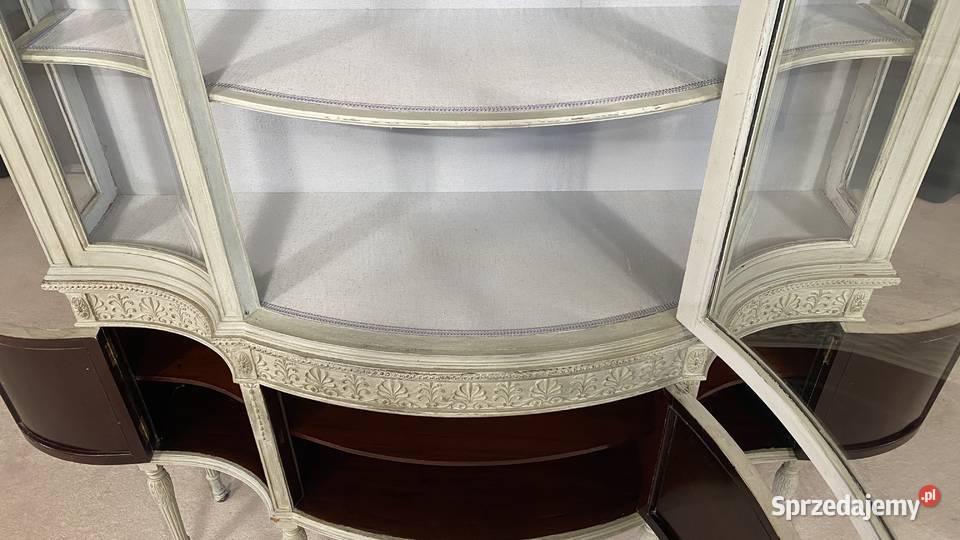 Witryna ludwikowska półokrągłe szyby pastelowa Budno