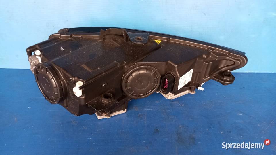 LAMPA LEWY PRZÓD EUROPA XENON 8V0941005AE