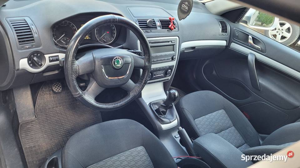 Octavia 2FL 20TDi 16v 140 bez DPF 2010r poduszka powietrzna Rawa Mazowiecka