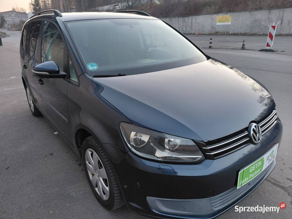 VOLKSWAGEN TOURAN 2011r 12 16v 105 Navi Rok produkcji 2011 Jelenia Góra sprzedam