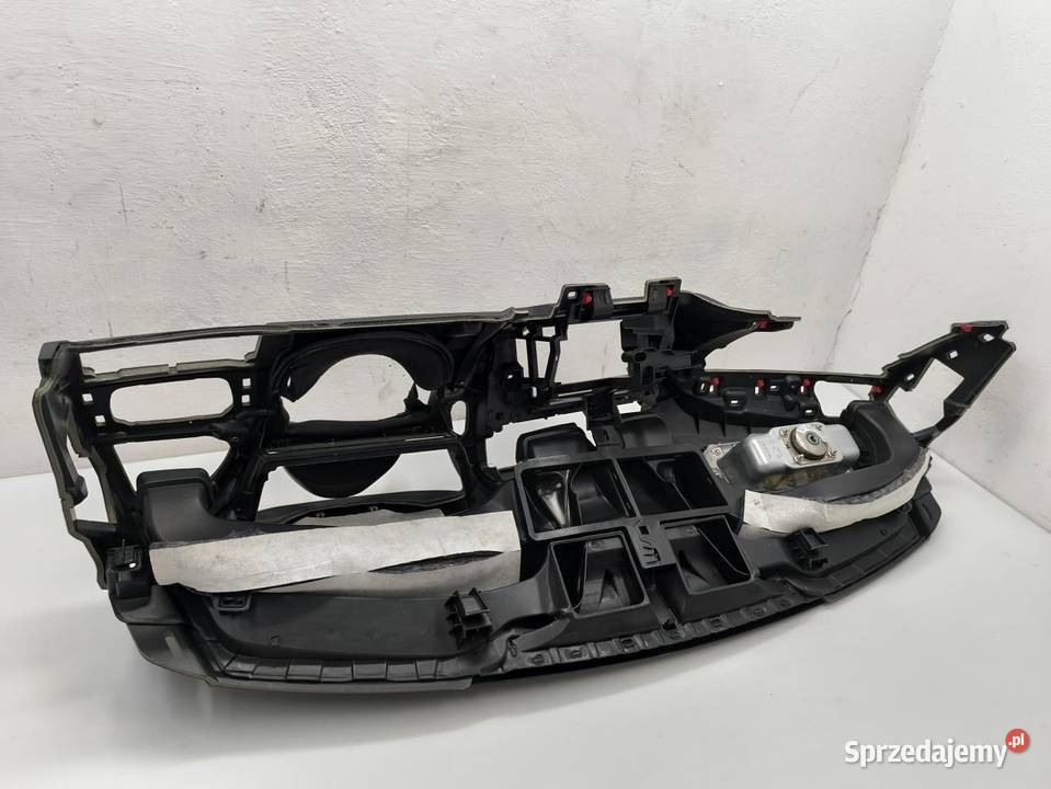 KONSOLA KOKPIT DESKA BMW F20 F21 osobowe Deski rozdzielcze, konsole