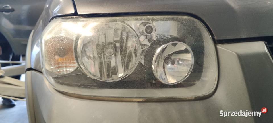 Reflektor lampa przód strona prawa Ford Maverick prawe Sandomierz