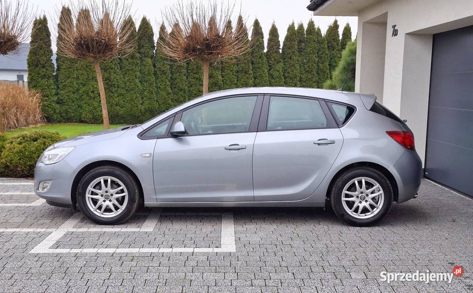 Podgrzewane fotele i kierownica klimatronik