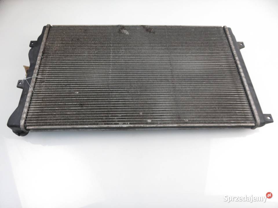 CHŁODNICA WODY VW PASSAT B6 20 TDI 1K0121253H osobowe