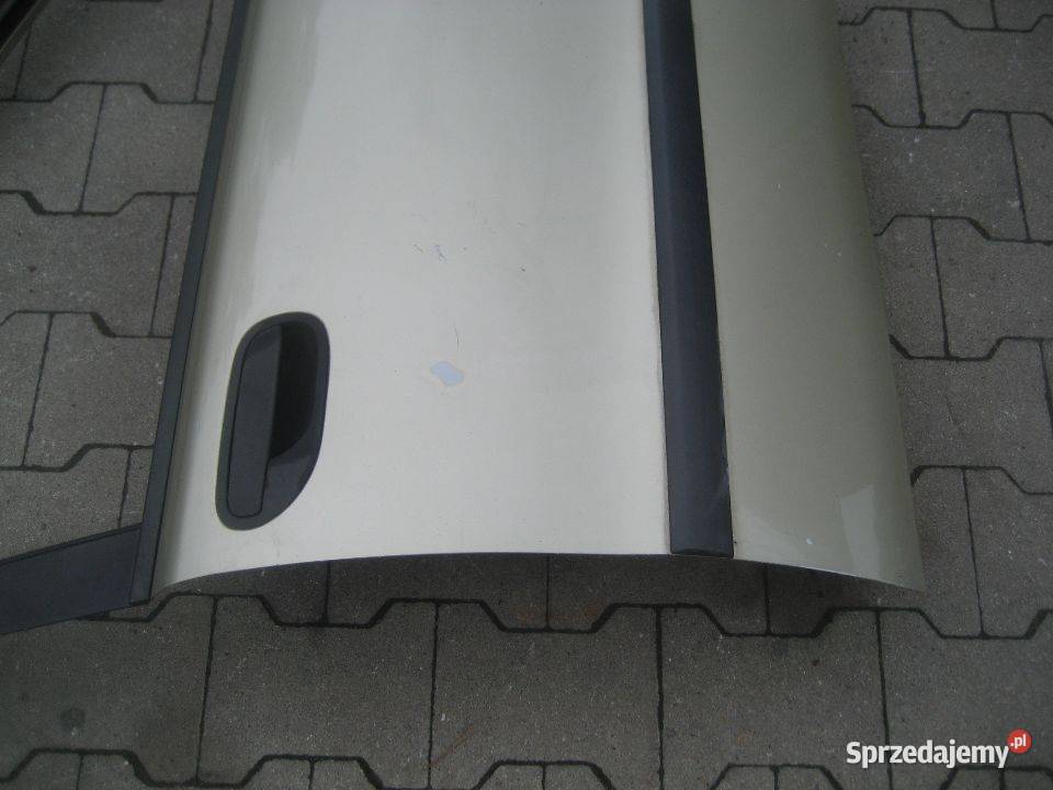 volvo s40 v40 lift 0004r drzwi przód prawe kod osobowe Rakoniewice sprzedam