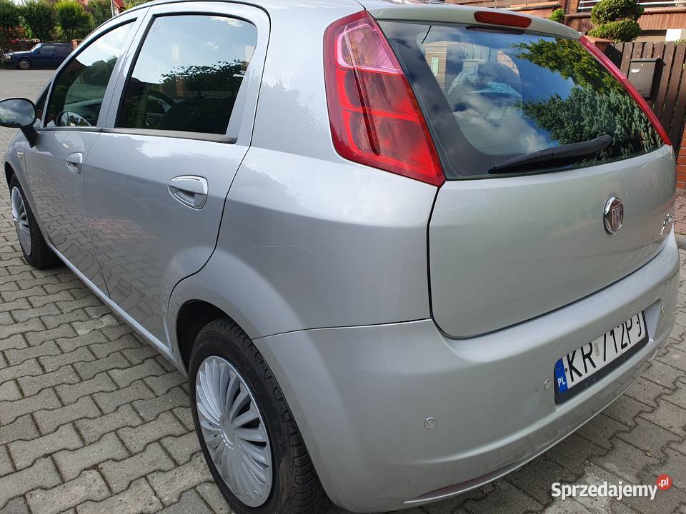 FIAT PUNTO GRANDE 14 LPG 2011 147 Krajowy 100 srebrny Katowice sprzedam