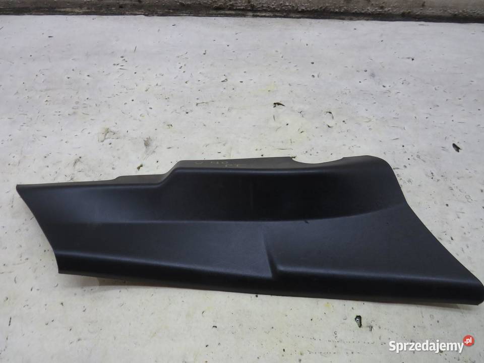 OSŁONA PROGU PRAWA VOLVO V40 II 31305360 Karoseria