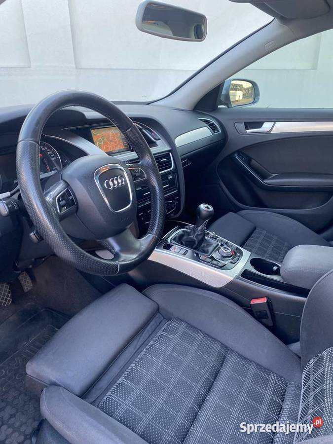 Audi a4 b8 doinwestowana 27tdi v6 hak kombi A4 Kleczew