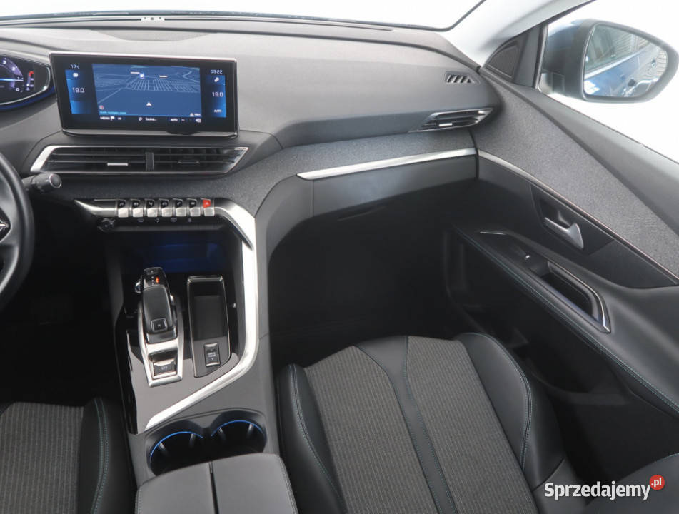 Peugeot 3008 12 PureTech niebieski Bielany Wrocławskie