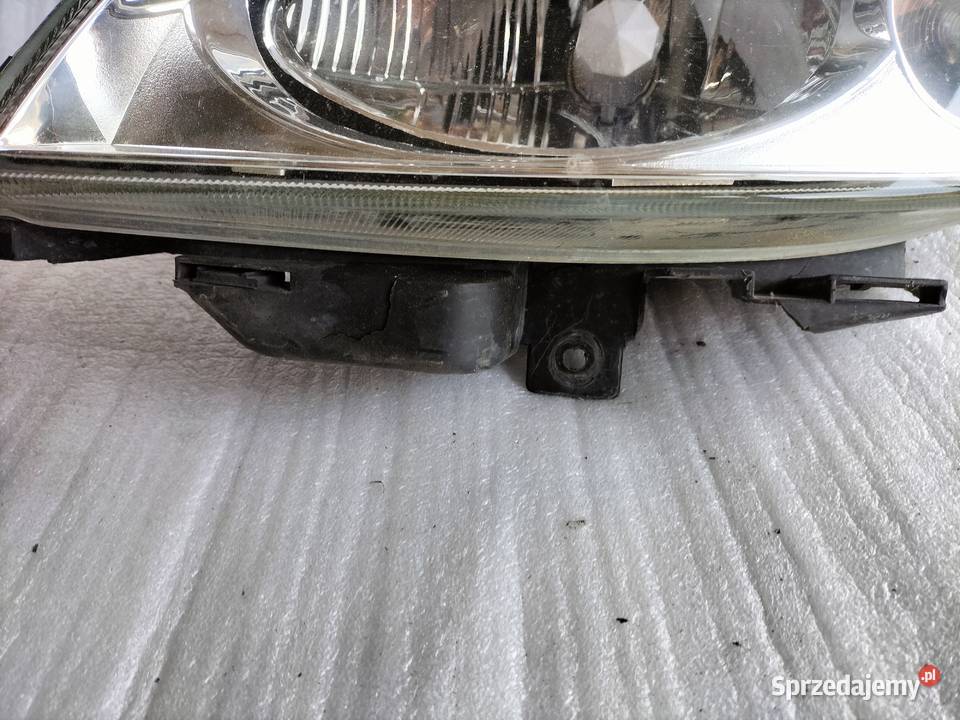 LAMPA PRZEDNIA PRZÓD LEWA Citroen SAXO Kamień-Kolonia