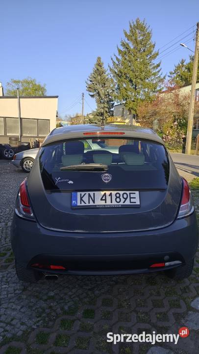 Lancia Ypsilon 12 69 2014r Salon Polska