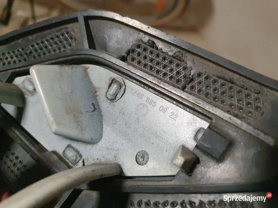 MERCEDES W246 ZAŚLEPKA SPRYSKIWACZA LEWA osobowe Międzychód