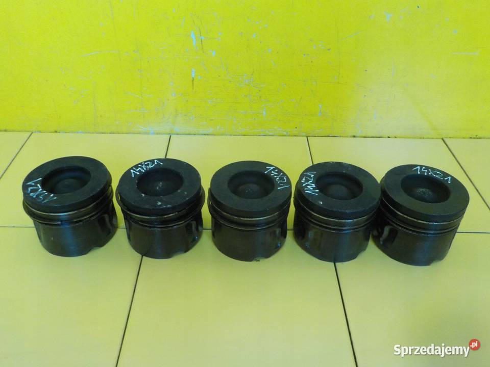 RANGE ROVER L405 SPORT 30 TD V6 18r 211 306DT osobowe mazowieckie