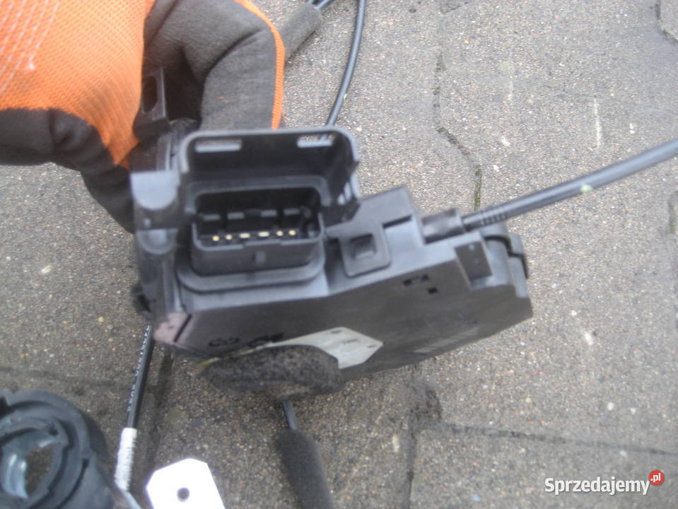 opel vivaro b trafic iii 1421r zamek drzwi prawy osobowe wielkopolskie Rakoniewice