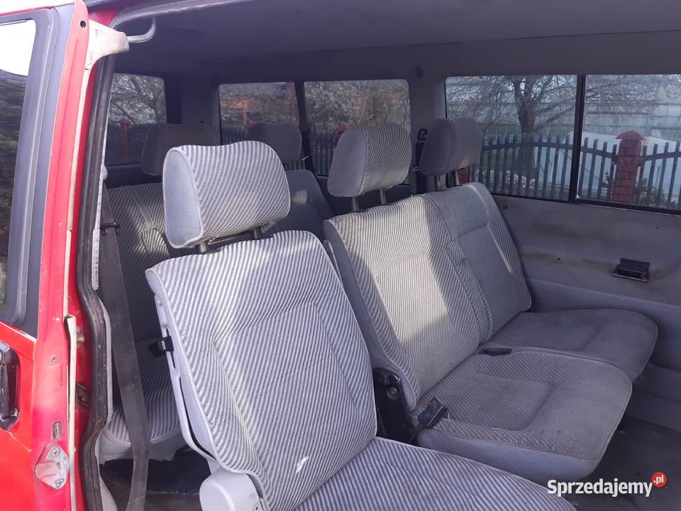 Volkswagen transporter 24 Long 8 osobowy czerwony Kalisz
