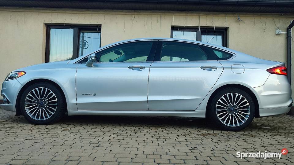 FUSION Mondeo Polift 20 HYBRID 188 TITANIUM nieuszkodzony