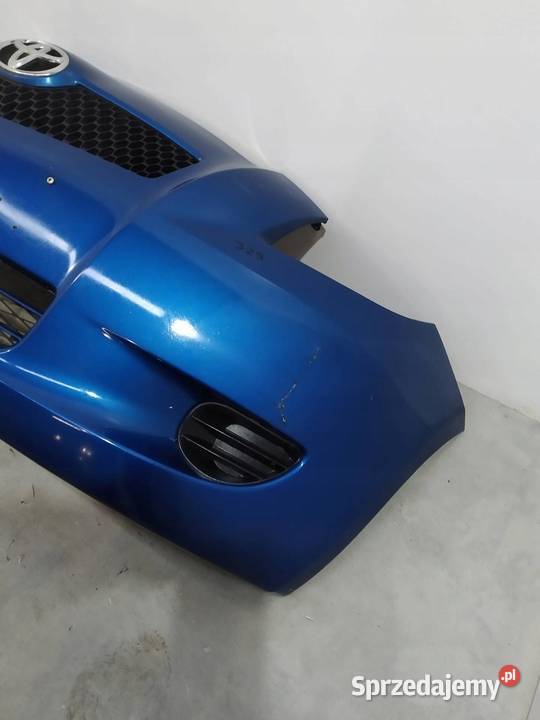 ZDERZAK PRZÓD 8T0 LEKKO USZKODZONY Toyota Yaris osobowe sprzedam