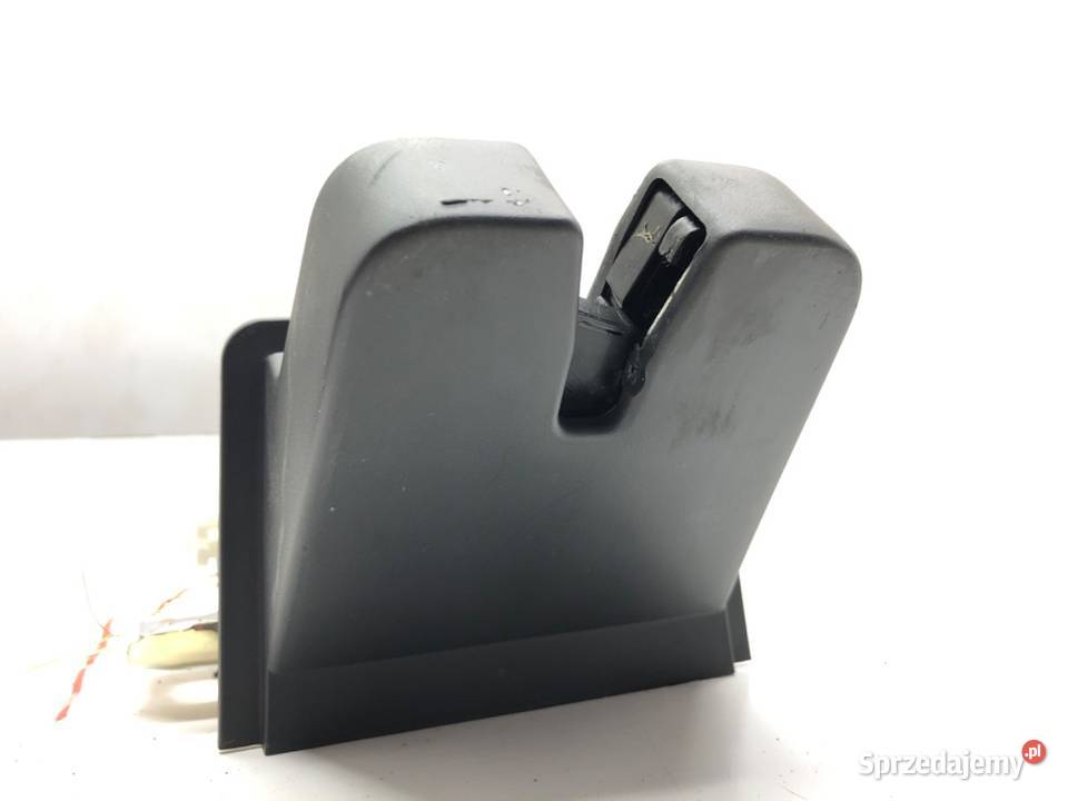 ZAMEK KLAPY TYŁ SKODA KAMIQ Crossover 5F0827505 Części samochodowe podkarpackie