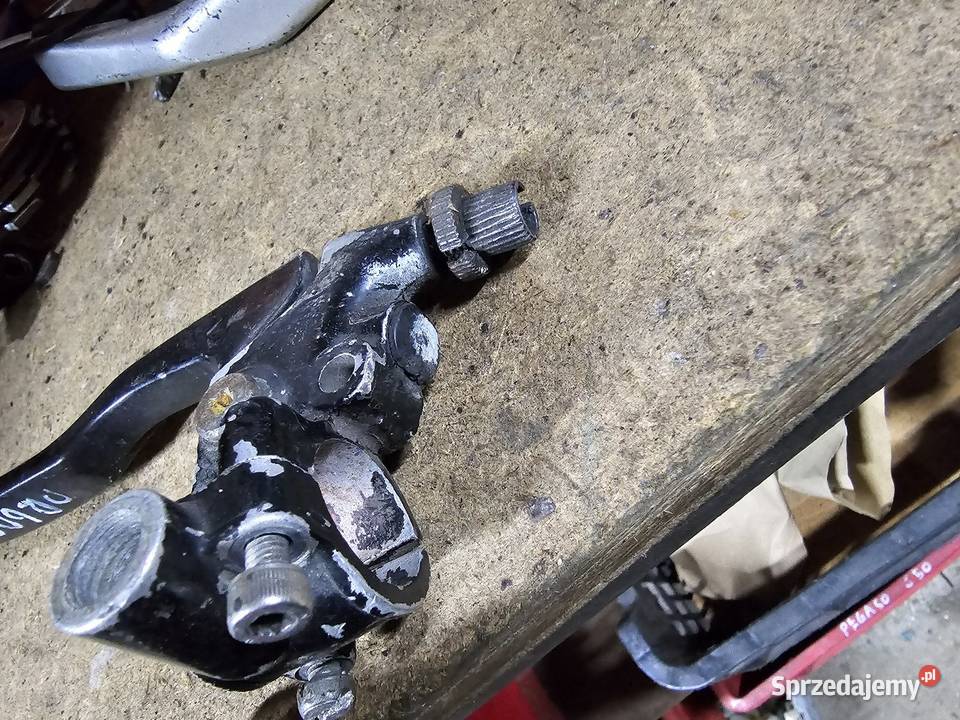 Suzuki DR 600 650 klamka lewa sprzęgła uchwyt Jelenia Góra