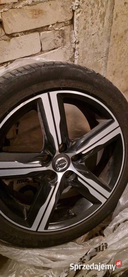 Koła volvo r17 z oponami letnimi Koła dojazdowe Warszawa sprzedam