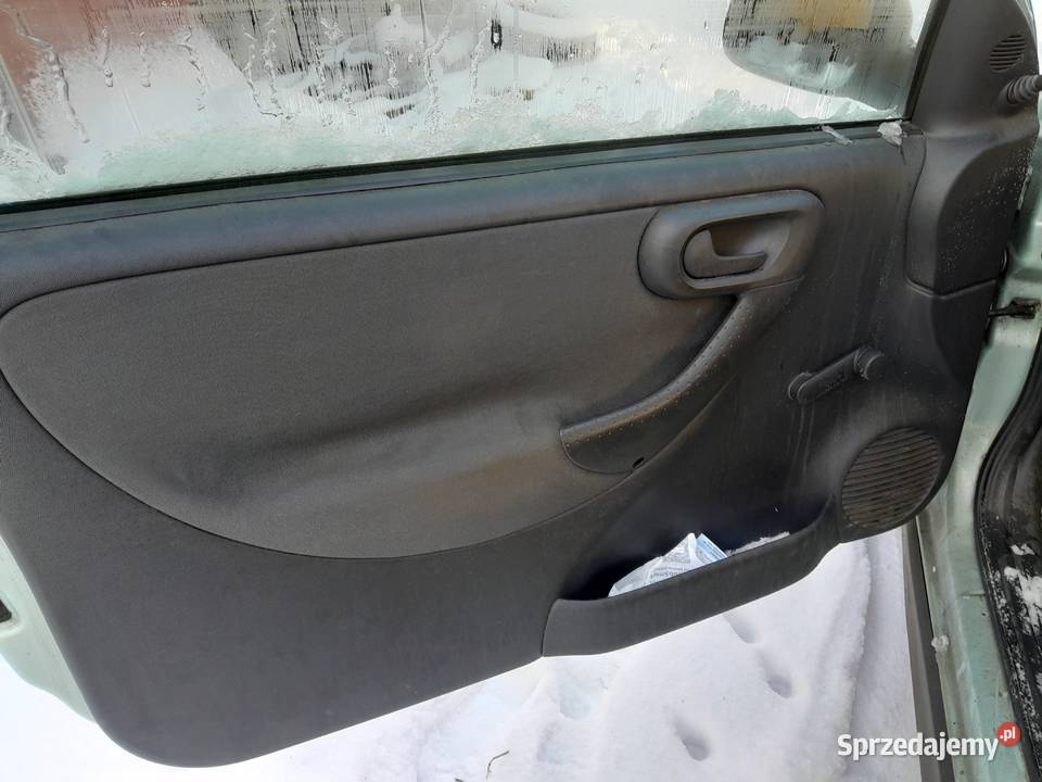 Opel Corsa C 12 benzyna 2003 na części Rok produkcji 2003 Krosno Odrzańskie