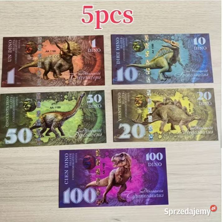 Zestaw kolekcjonerskich numizmatówbanknoty z Warszawa