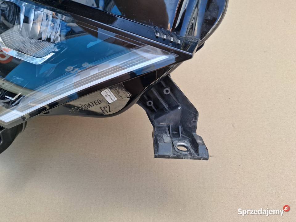 CITROEN C4 III REFLEKTOR PRAWY PRZÓD LAMPA PRAWA Bieleń