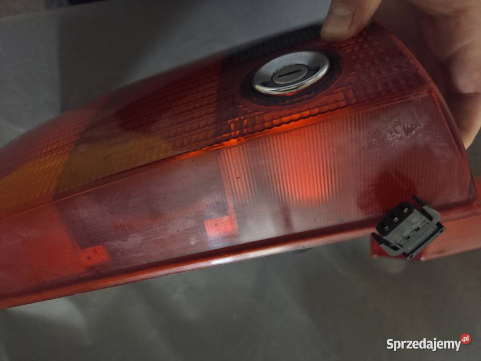 Lampy Audi 80 B4 Colour Edition osobowe Części samochodowe Legnica