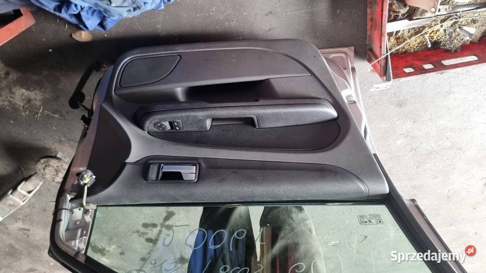 DRZWI LEWE PRZÓD FORD FOCUS 03 Lipno