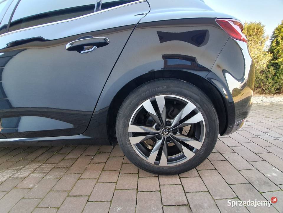 Renault Megane nieuszkodzony