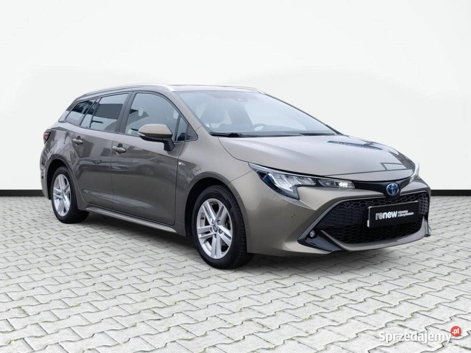 Toyota Corolla 2022r Salon Niski przebieg Rok produkcji 2022 Warszawa sprzedam