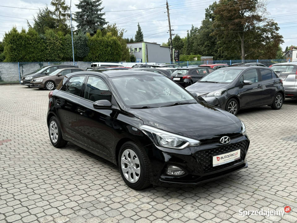 Hyundai i20 KameraAsystent pasa ruchuTempomat II Tarnowskie Góry sprzedam