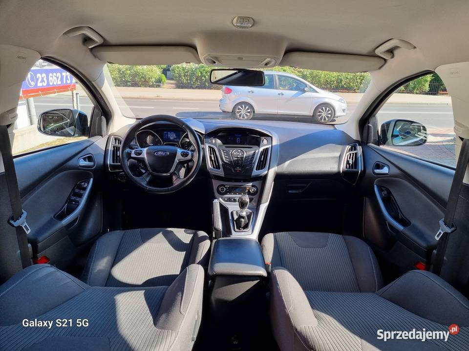 Ford Focus III 16 TDCi 105 nawigacja alufelgi czujnik zmierzchu