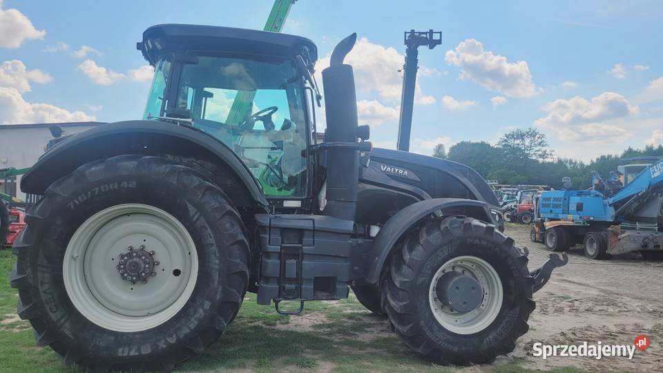 Valtra S274Okazja Tuz Pneumatyka ISOBUS Biegi Pneumatyczne siedzenie Ciągniki Zaklików