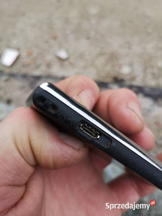 LGtelefon komórkowy