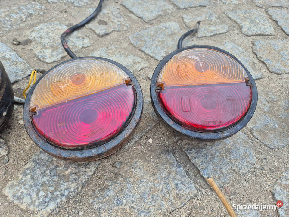 Tylne lampy Ursus C330 metalowe małopolskie Bucze