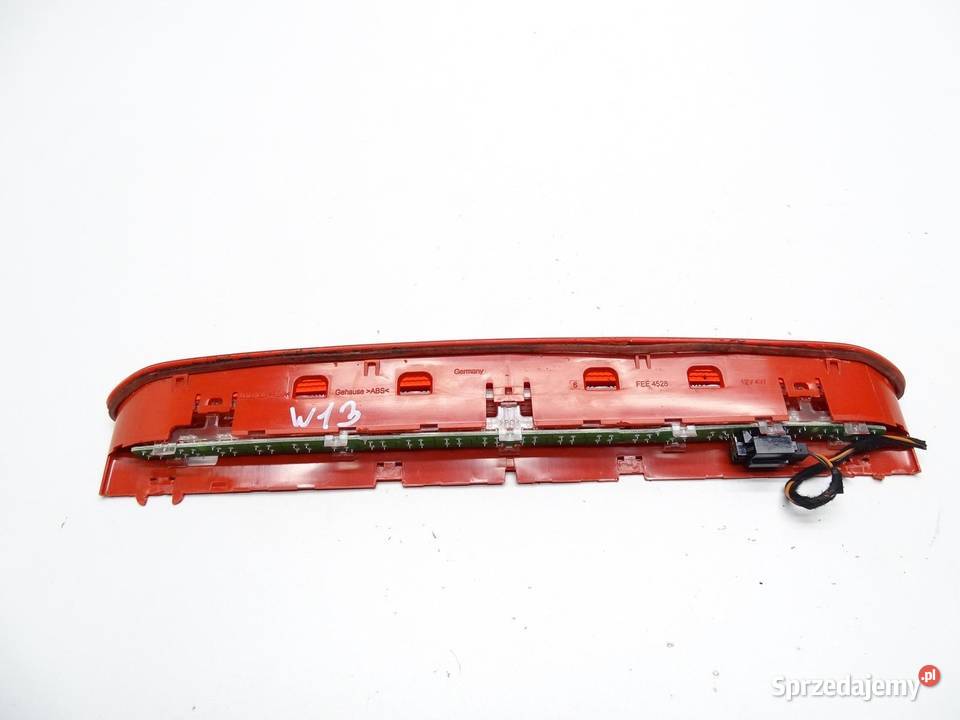 TRZECIE ŚWIATŁO STOP STOPU 1K6945097A VW TIGUAN