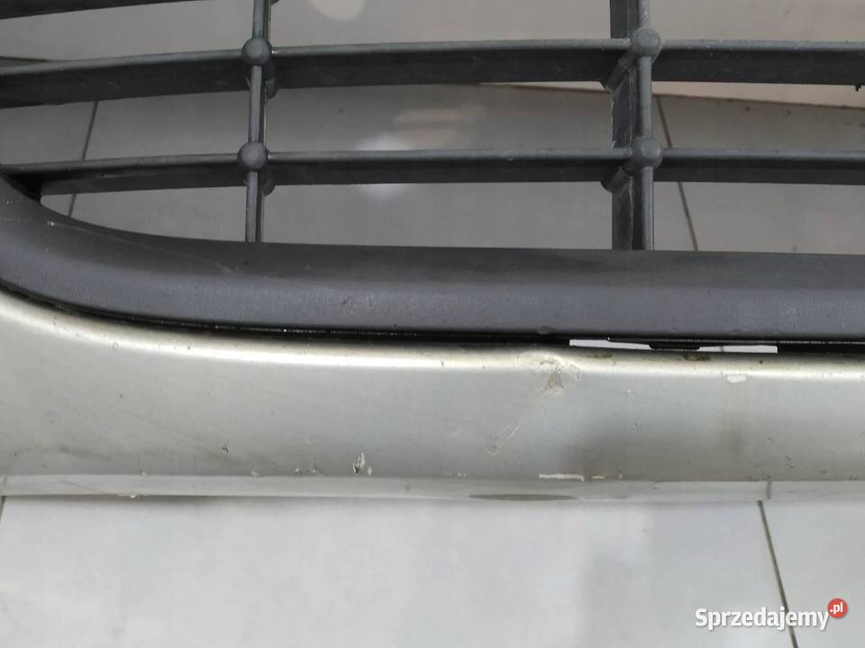 ZDERZAK PRZÓD LIFT P8 Ford Focus Mk2 20042011