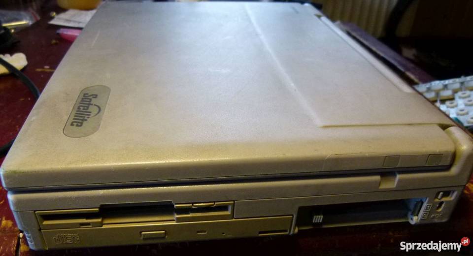 Laptop Toschiba Satellite 300CDT zabytek vintage Zamość sprzedam