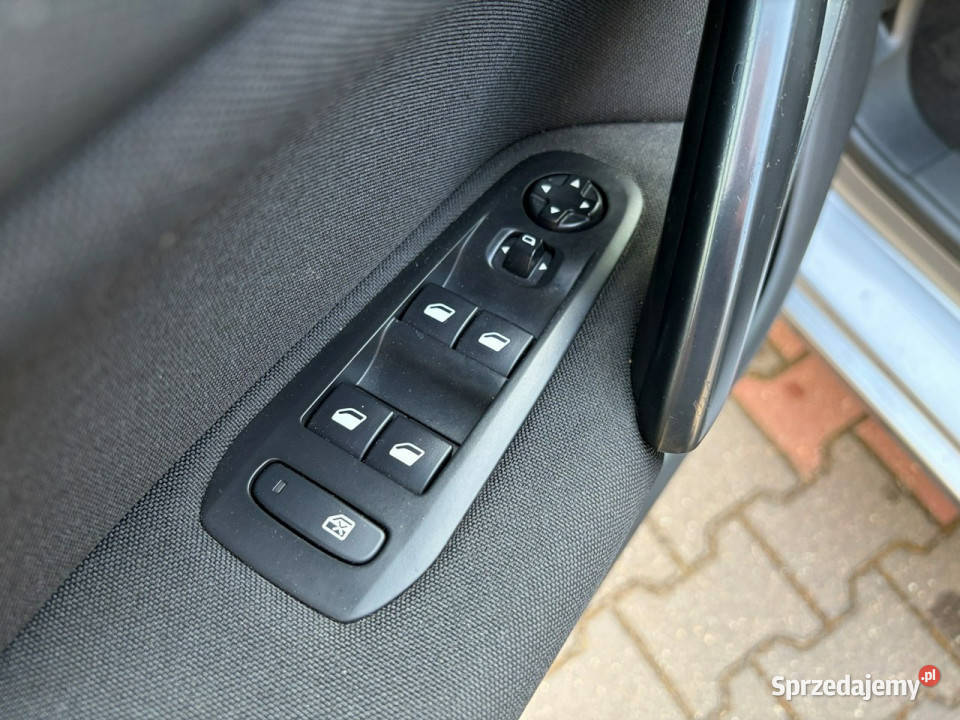 Peugeot 308 hatchback 16 HDI 120 Navi Hak elektryczne lusterka sprzedam