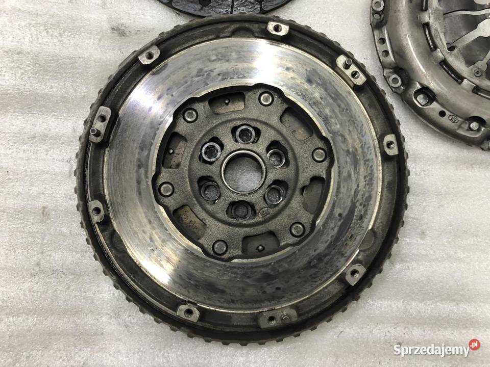 SPRZĘGŁO KOMPLETNE 302053062R DACIA DUSTER II 12 sprzedam