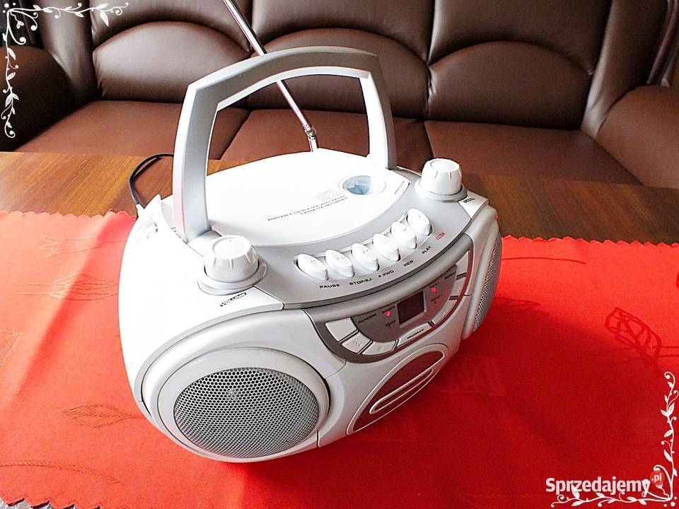 Śliczny BIAŁY radiomagnetofon kasetowy CD Żary