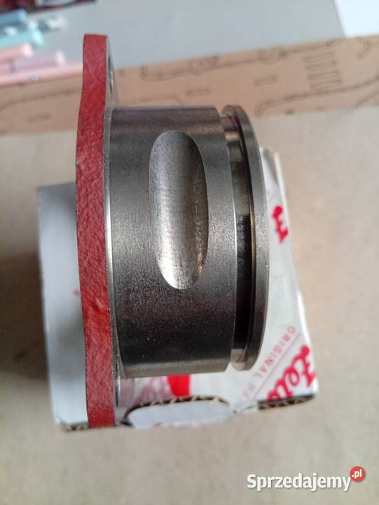 Pokrywa walka napędu Zetor Płock