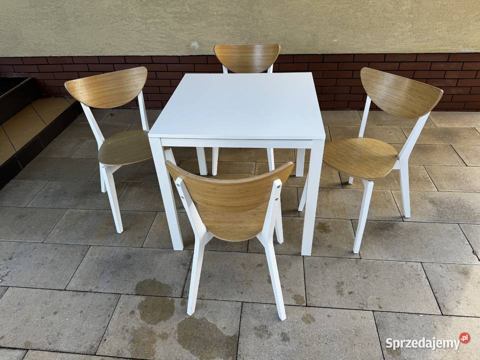 Stół kuchenny biały kwadratowy nie rozkładany4 Sulbiny sprzedam