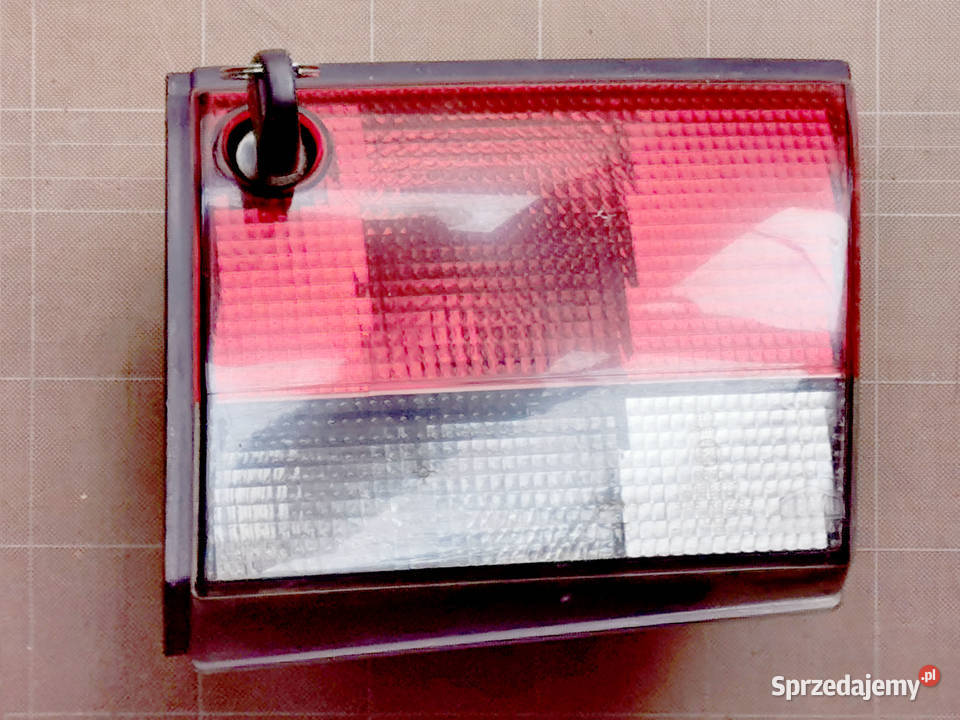Saab 900 NG Lampa prawy tył z zamkiem 150 Motoryzacja mazowieckie Warszawa