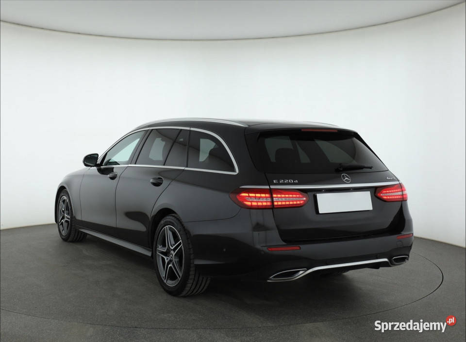 Mercedes E E 220 d 4MATIC Piaseczno